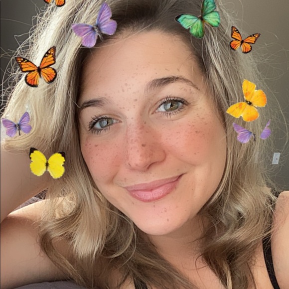 Meet your Posher, Amanda - Picture 1 of 1